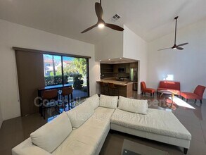 287 S Civic Dr in Palm Springs, CA - Building Photo - Building Photo
