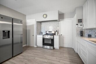 3608 Wheeler Ave in Houston, TX - Building Photo - Building Photo