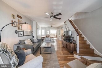 657 Gerhard in Philadelphia, PA - Foto de edificio - Building Photo