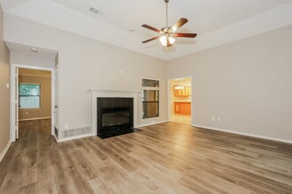 508 Pleasant Valley Dr in Burleson, TX - Building Photo - Building Photo