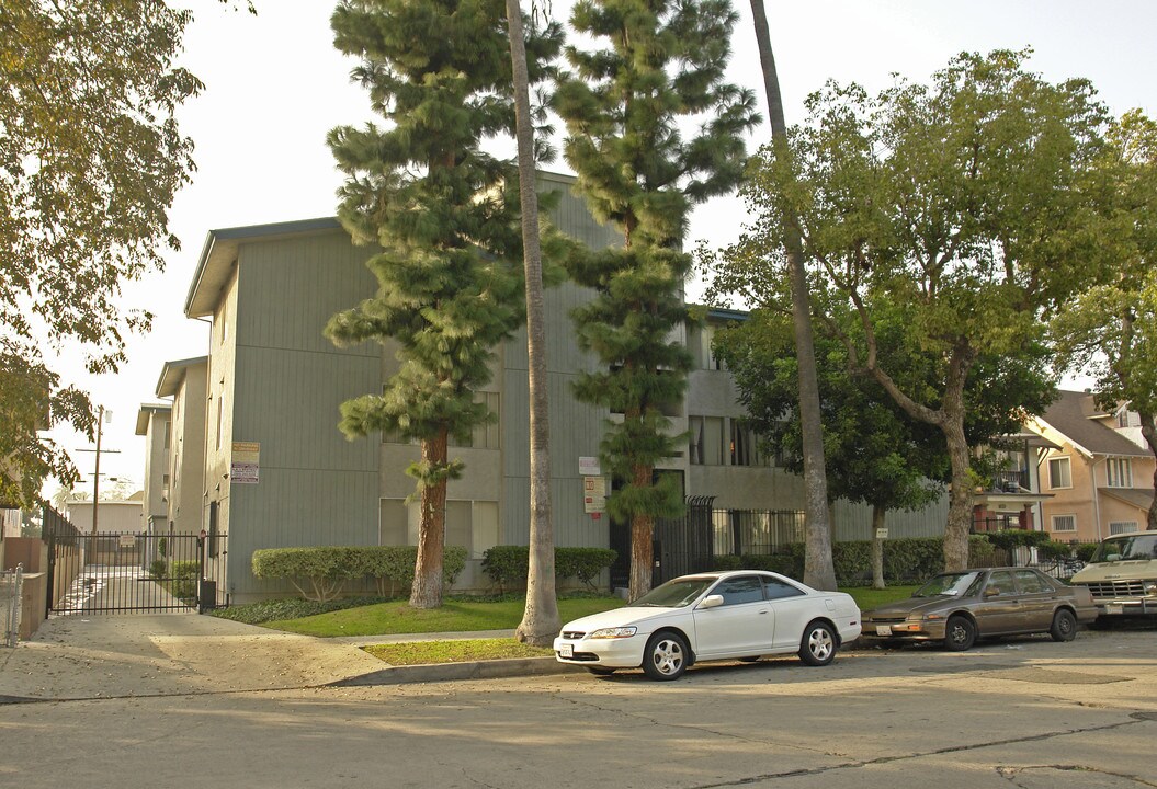 1625 S St Andrews Pl in Los Angeles, CA - Foto de edificio