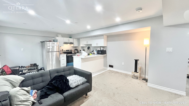 2-142 Crombie St in Bowmanville, ON - Building Photo - Building Photo