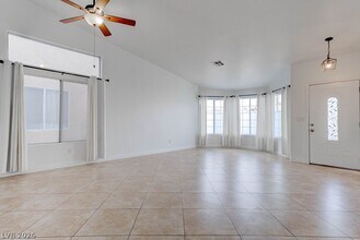 2205 Riderwood Ave in North Las Vegas, NV - Building Photo - Building Photo