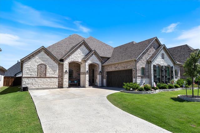 614 Summer Oaks Dr in Rockwall, TX - Foto de edificio