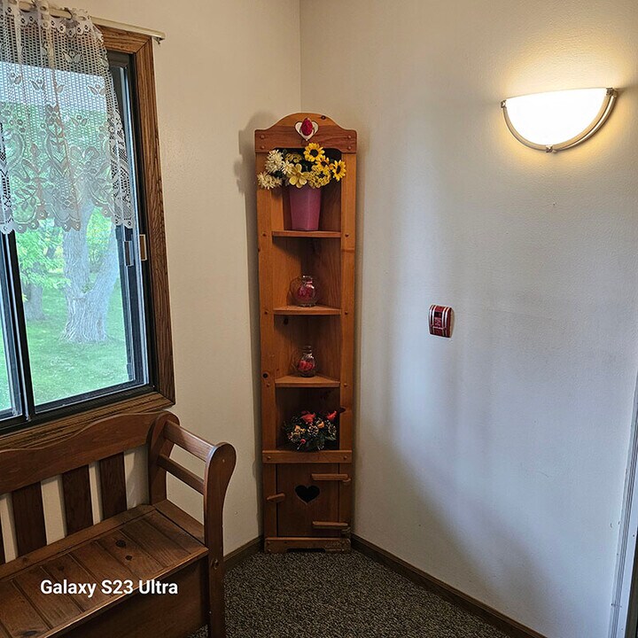 1224 E Decorah Rd in West Bend, WI - Building Photo
