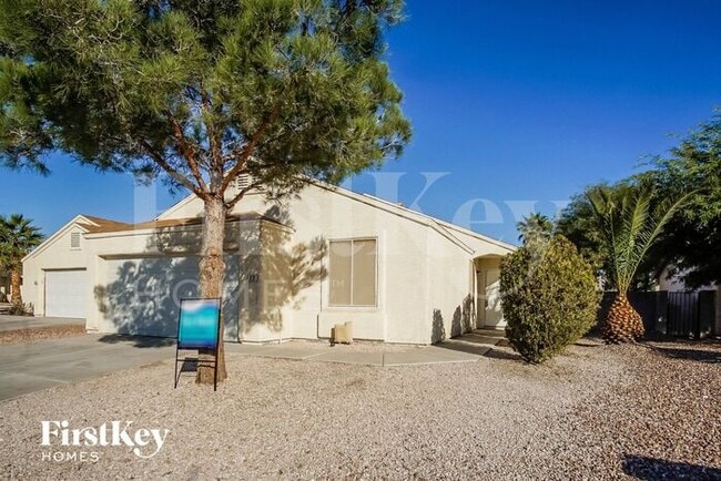 722 Carlos Julio Ave in North Las Vegas, NV - Building Photo - Building Photo