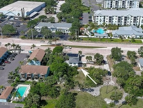108 Murray Way in South Daytona, FL - Building Photo - Building Photo