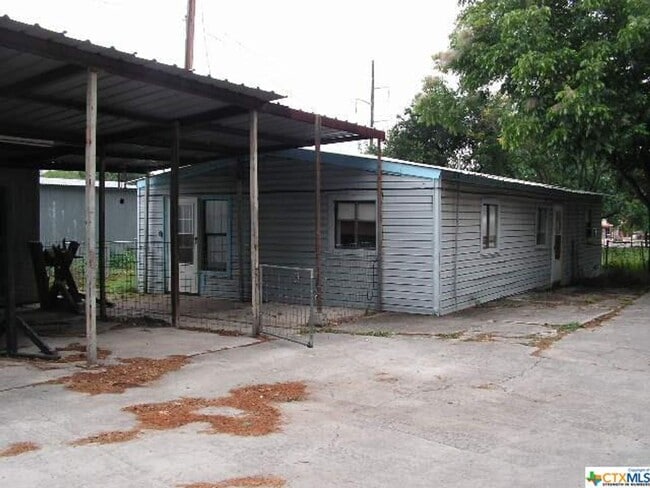 1910 FM2673 in Canyon Lake, TX - Building Photo - Building Photo