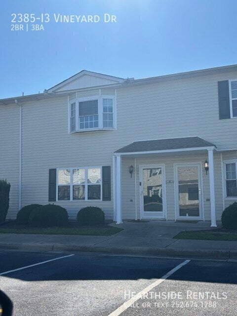property at 2385 Vineyard Dr