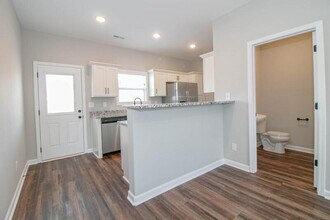 1115-E4 Hillwood Dr in Clarksville, TN - Building Photo - Building Photo