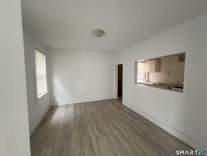 270 East Ave in Bridgeport, CT - Building Photo - Building Photo