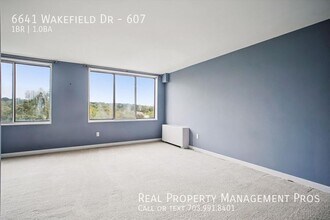6641 Wakefield Dr in Alexandria, VA - Building Photo - Building Photo
