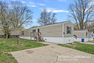 1 Amos Valley Dr in Springfield, IL - Building Photo - Building Photo