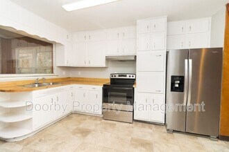 3621 Lerch St, Unit Unit B in Chattanooga, TN - Building Photo - Building Photo