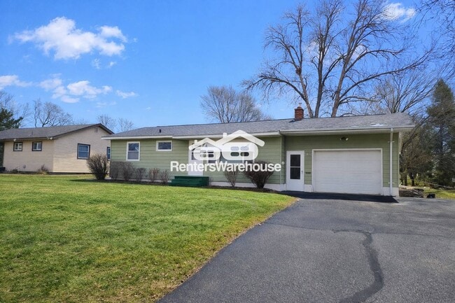 property at 732 E Lincoln Rd