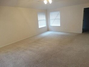 3813 Southwind Ave in Oklahoma City, OK - Building Photo - Building Photo