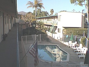 Rancho La Mesa in La Mesa, CA - Foto de edificio - Building Photo