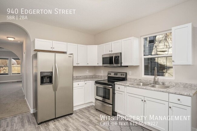 property at 940 Edgerton St