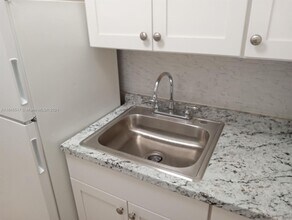 12905 Arch Creek Rd-Unit -5 in North Miami, FL - Building Photo - Building Photo