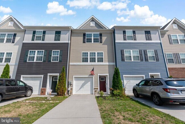 162 Magellan Dr in Martinsburg, WV - Building Photo - Building Photo