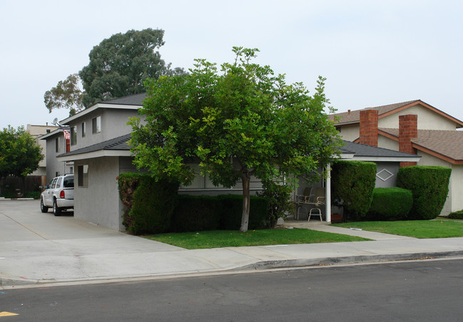 16681 Blanton St in Huntington Beach, CA - Building Photo - Building Photo