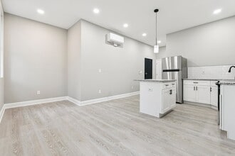916 N Arlington Ave, Unit 1 in Baltimore, MD - Building Photo - Building Photo