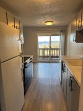 308 Summit Ave N, Unit 20 in Kent, WA - Building Photo - Building Photo