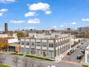 2843 E Grand Blvd, Unit 9 in Detroit, MI - Building Photo - Building Photo