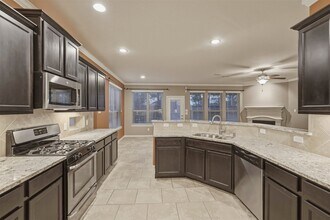 31743 Chapel Rock Ln in Spring, TX - Foto de edificio - Building Photo