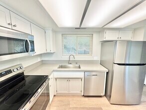 322 Huntley Ave in Auburn, CA - Building Photo - Building Photo