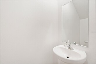 36460 Well Hill Wy in Zephyrhills, FL - Building Photo - Building Photo