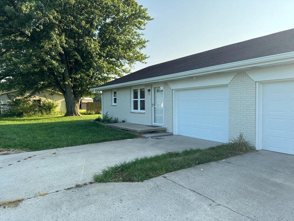 2665 Cicero Rd in Noblesville, IN - Foto de edificio