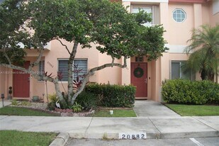 20884 NW 1st St in Pembroke Pines, FL - Building Photo