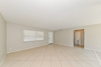 1340 43rd St in Sarasota, FL - Building Photo - Building Photo