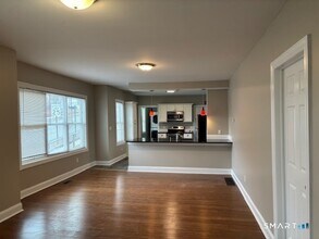 161 Post Rd in Fairfield, CT - Building Photo - Building Photo