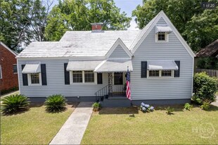 715 E 58th St in Savannah, GA - Building Photo