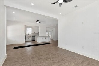 2714 36th Ave N in St. Petersburg, FL - Building Photo - Building Photo
