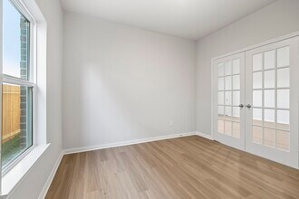 400 Polly Grv Dr in Katy, TX - Foto de edificio - Building Photo