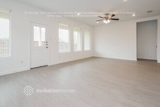 339 Sedalia Trl in Justin, TX - Foto de edificio - Building Photo