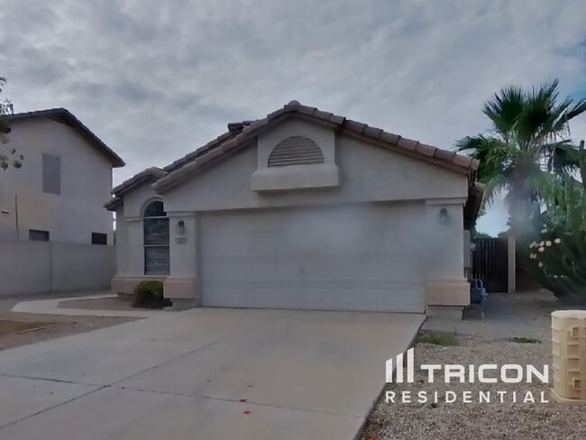 property at 527 E Devon Dr