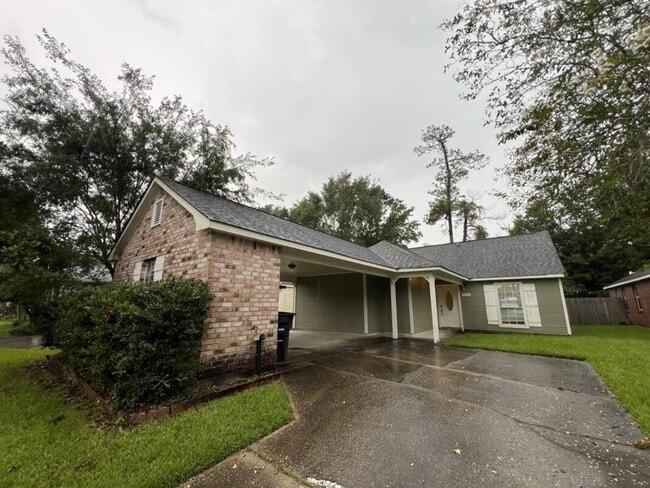 property at 532 Fawn Lake Dr