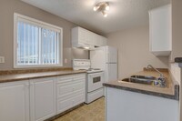 The Pointe at Applewood in Calgary, AB - Building Photo - Building Photo