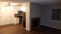 625 N Kenwood St, Unit 211 photo'