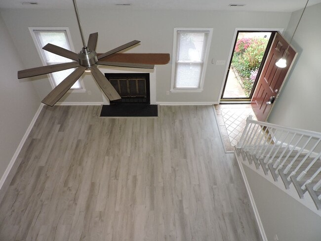 7666 The Points Pl in Gloucester Point, VA - Building Photo - Building Photo