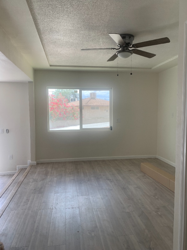 14624 Willow St in Hesperia, CA - Building Photo - Building Photo