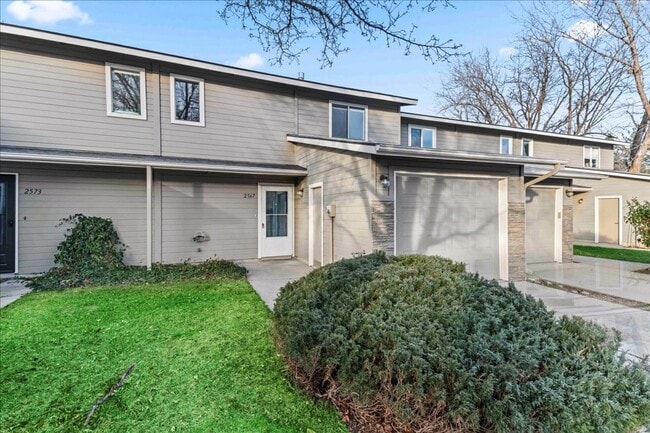 2567 S Sumac Ln in Boise, ID - Building Photo - Building Photo