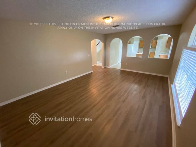 747 Peachtree St in Titusville, FL - Foto de edificio - Building Photo