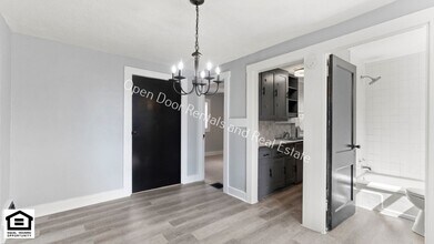 2144 Edgehill Ave in Fort Wayne, IN - Building Photo - Building Photo