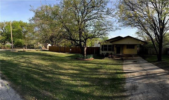 713 W 2nd St in Justin, TX - Building Photo - Building Photo