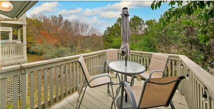 4404 Travis Country Cir, Unit E4 in Austin, TX - Building Photo - Building Photo